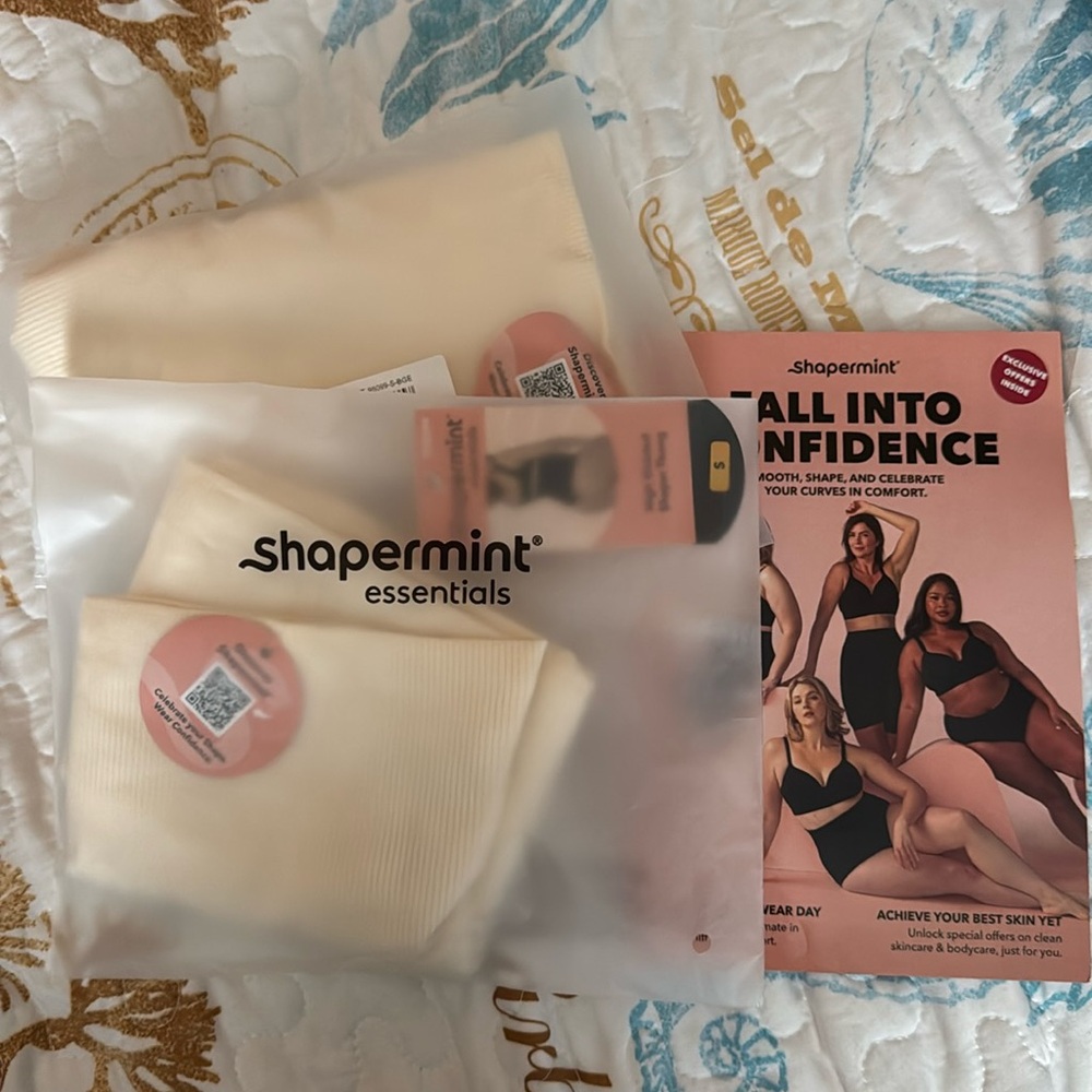 Shapermint Essentials High-Waisted Shaper Thong